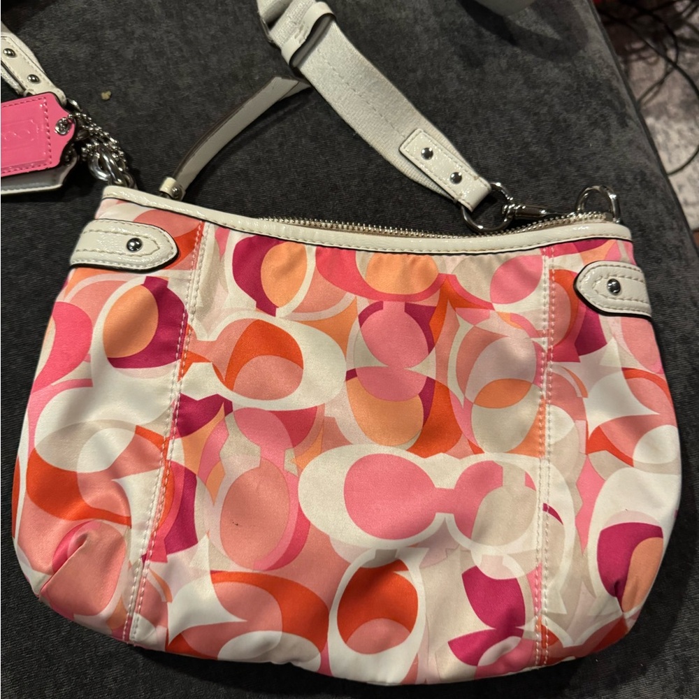 COACH f24025 DAISY KALEIDOSCOPE PRINT CROSSBODY SMALL - Picture 2 of 4